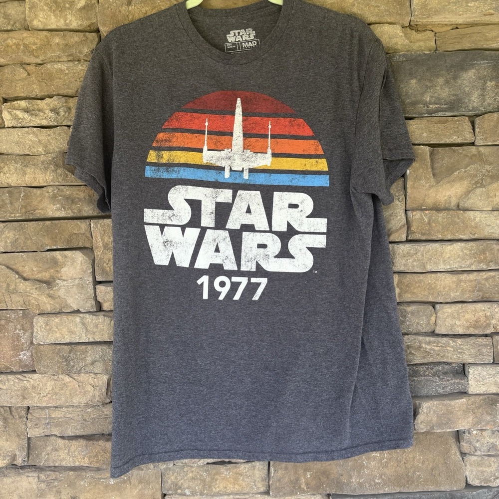 STAR WARS Mens T Shirt X WING FIGHTER Medium RETRO MAD‎ ENGINE
